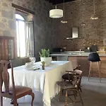 Alpispa فيلة